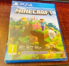 Minecraft Starter Collection – Sony PlayStation 4 (PS4) by Mojang in the ME