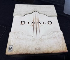 Diablo III 3 Collectors Edition PC USB Sealed Collectibles Book DVD Game Extras