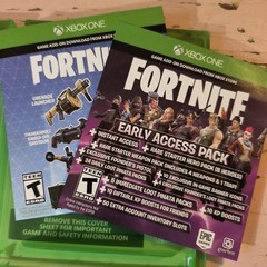 Fortnite (Xbox One, 2017) Video Game + Inserts, Green Case! EUC NO CODES